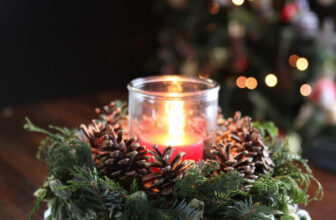 Gather Around this DIY Christmas Candle Ring