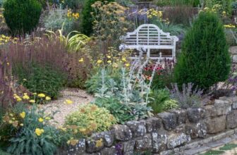 The Sand Garden – A Bold New Trend in Resilient Garden Design – The Middle-Sized Garden