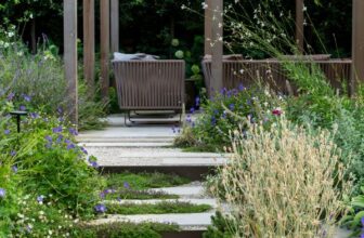 The Garden Design Details That Make A Town Garden Feel Bigger and More Beautiful – The Middle-Sized Garden