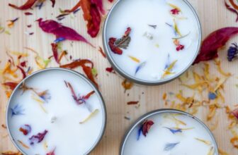 Can Dried Flowers Go in Candles? How to Safely Make Flower Candles