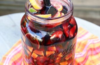 How to Muddle the Perfect Pitcher of Sangria