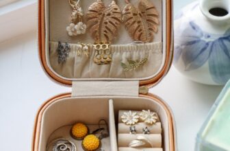 Plant Jewelry: One-of-a-Kind Pieces Inspired By the Garden!