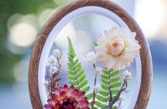 Create Dried Flower Art With Embroidery Hoops